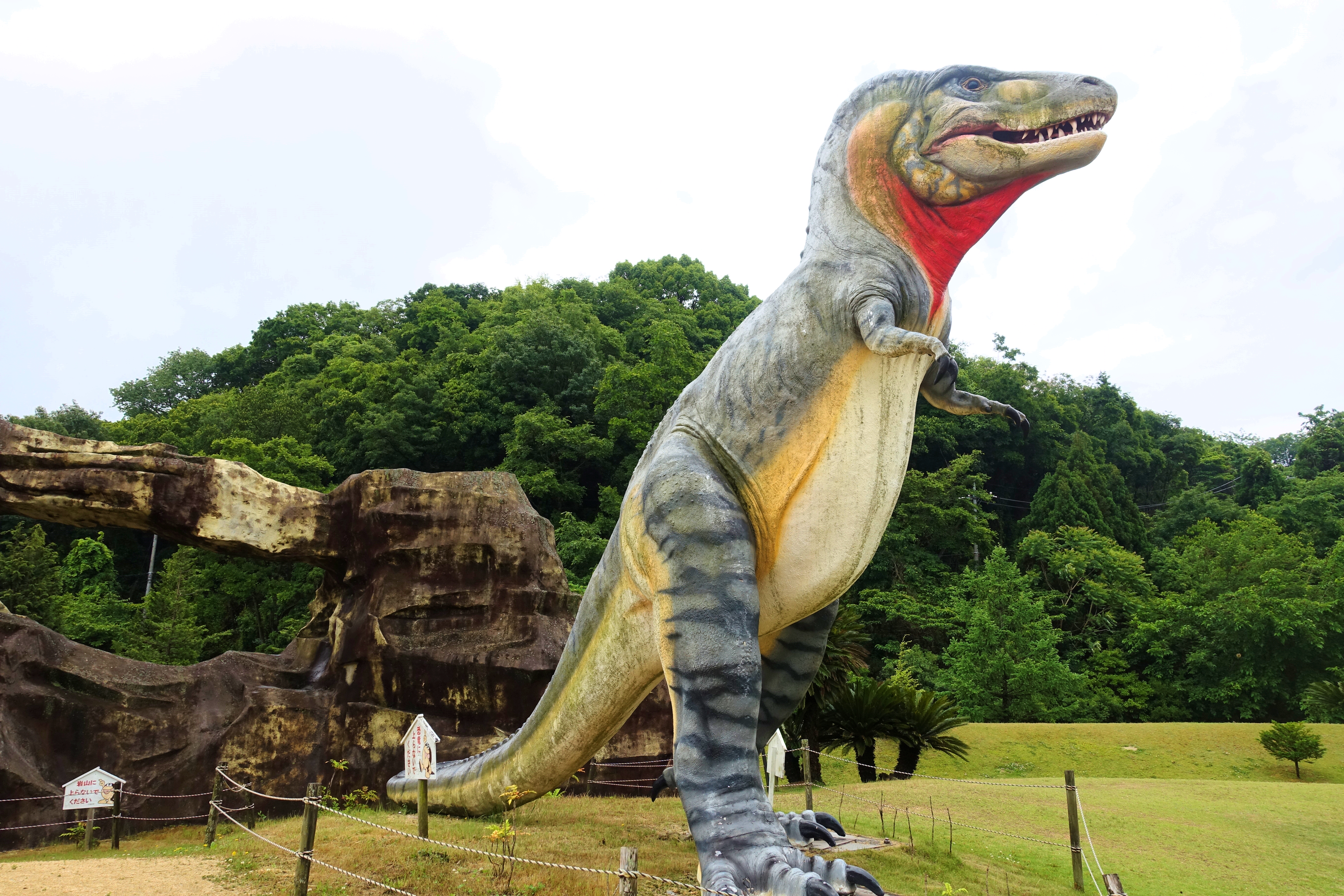 実物大の恐竜に出会える笠岡氏の恐竜公園に行ってみた ぷくぷく旅行記